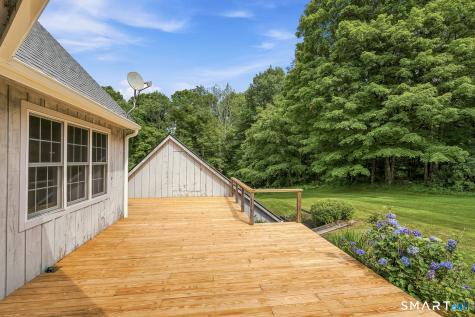 496 Center Road Woodstock CT 06281