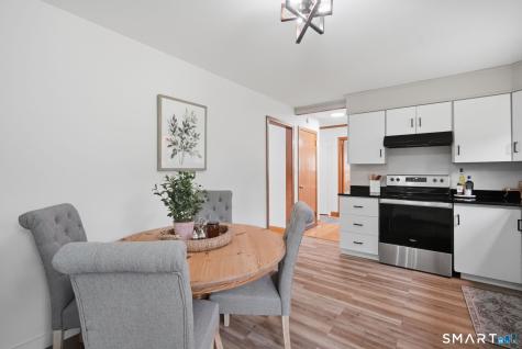 4 Wicklow Street Windsor Locks CT 06096