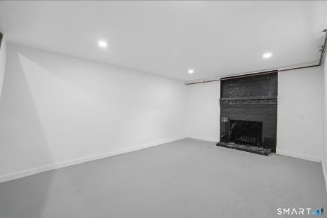 4 Wicklow Street Windsor Locks CT 06096