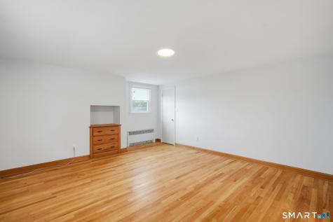 4 Wicklow Street Windsor Locks CT 06096