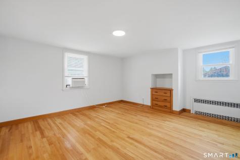 4 Wicklow Street Windsor Locks CT 06096