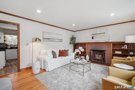 4 Wicklow Street Windsor Locks CT 06096