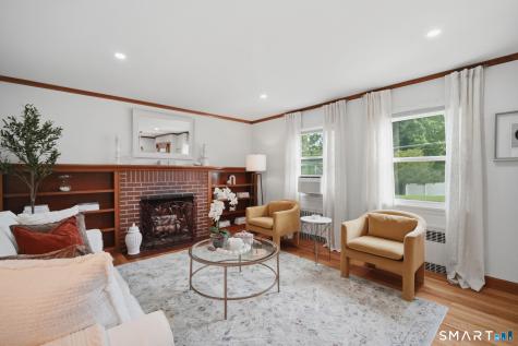 4 Wicklow Street Windsor Locks CT 06096