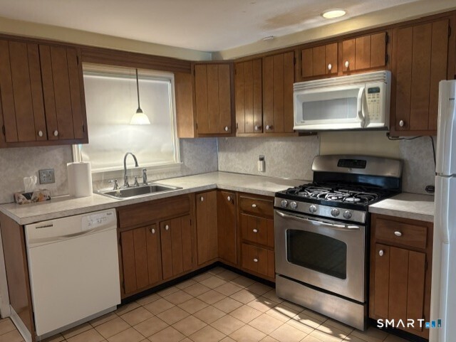 100 Oak Grove Street Manchester CT 06040