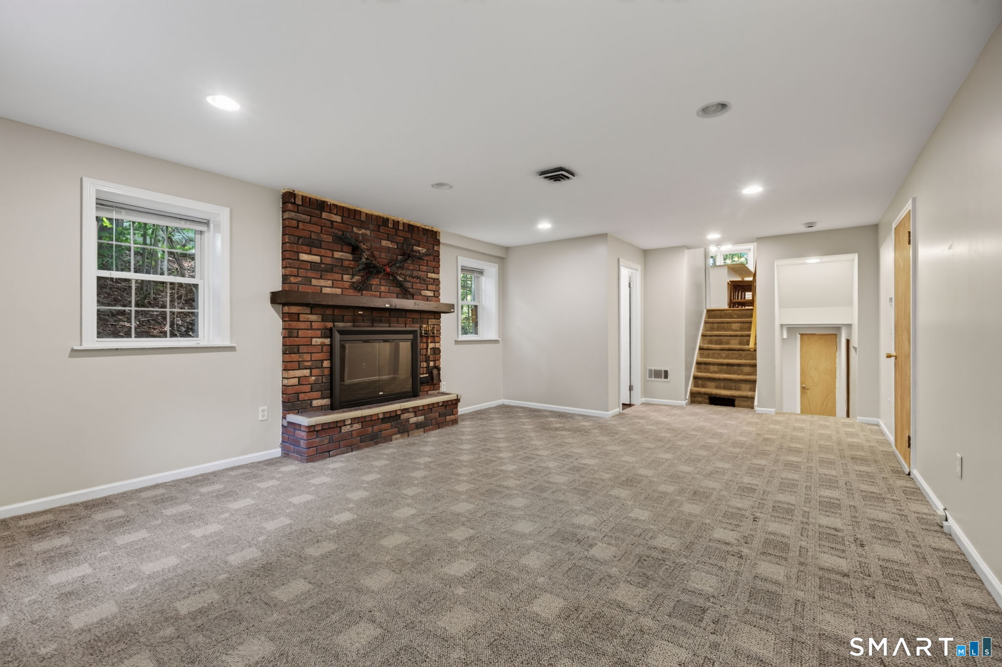 884 Indian Hill Road Orange CT 06477