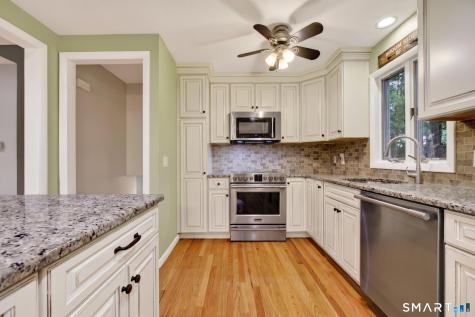 884 Indian Hill Road Orange CT 06477