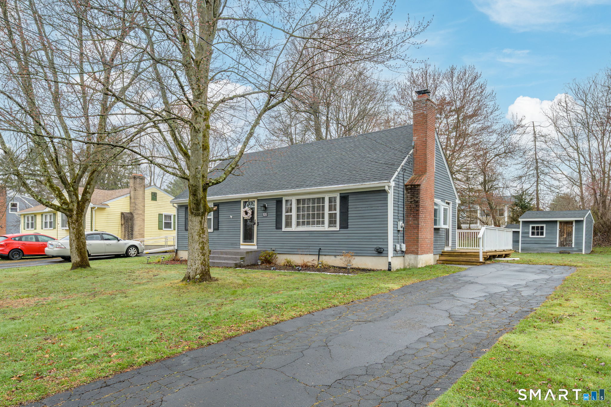 105 First Street Suffield CT 06078