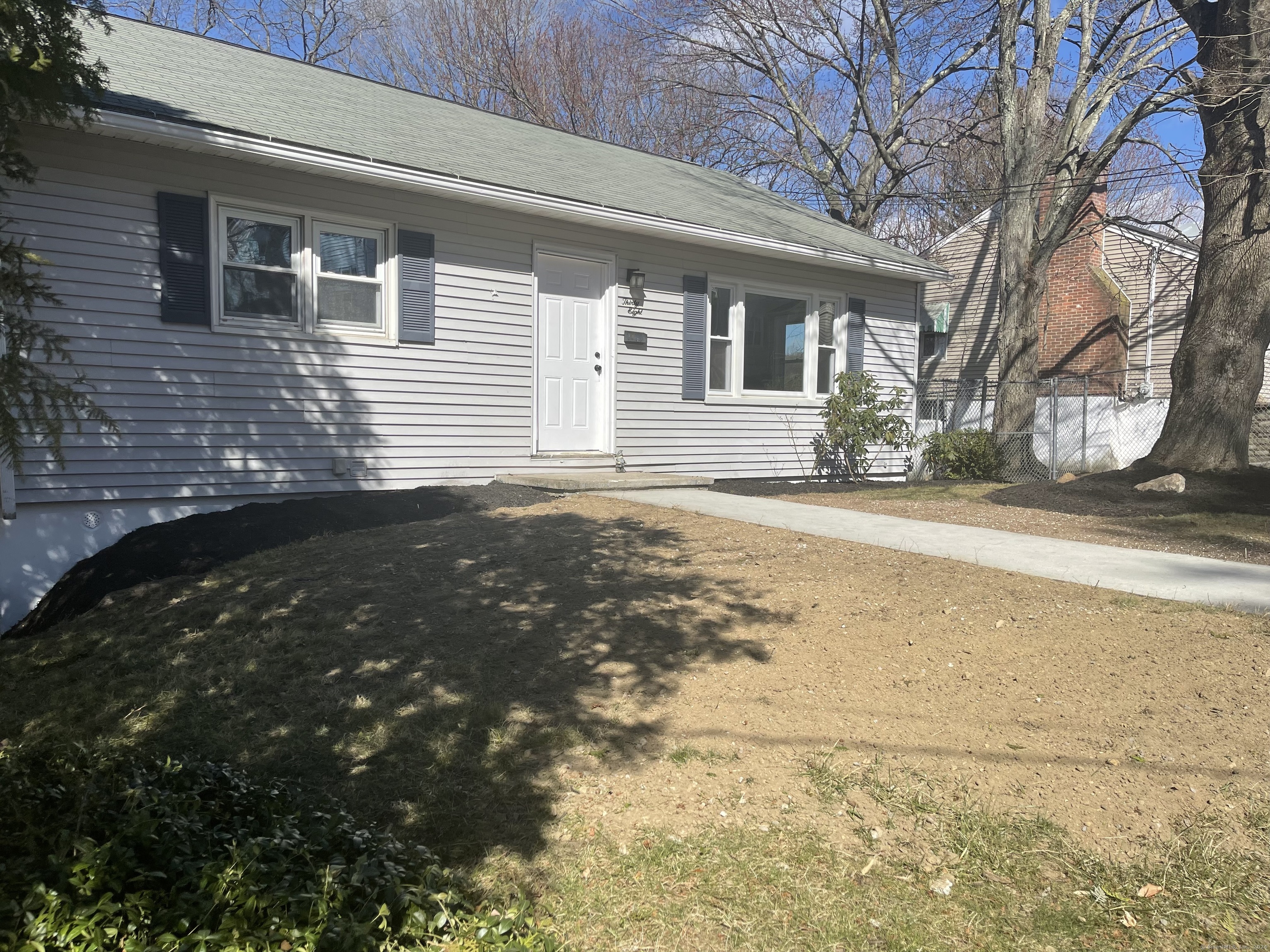 38 Lone Oak Avenue Waterbury CT 06704