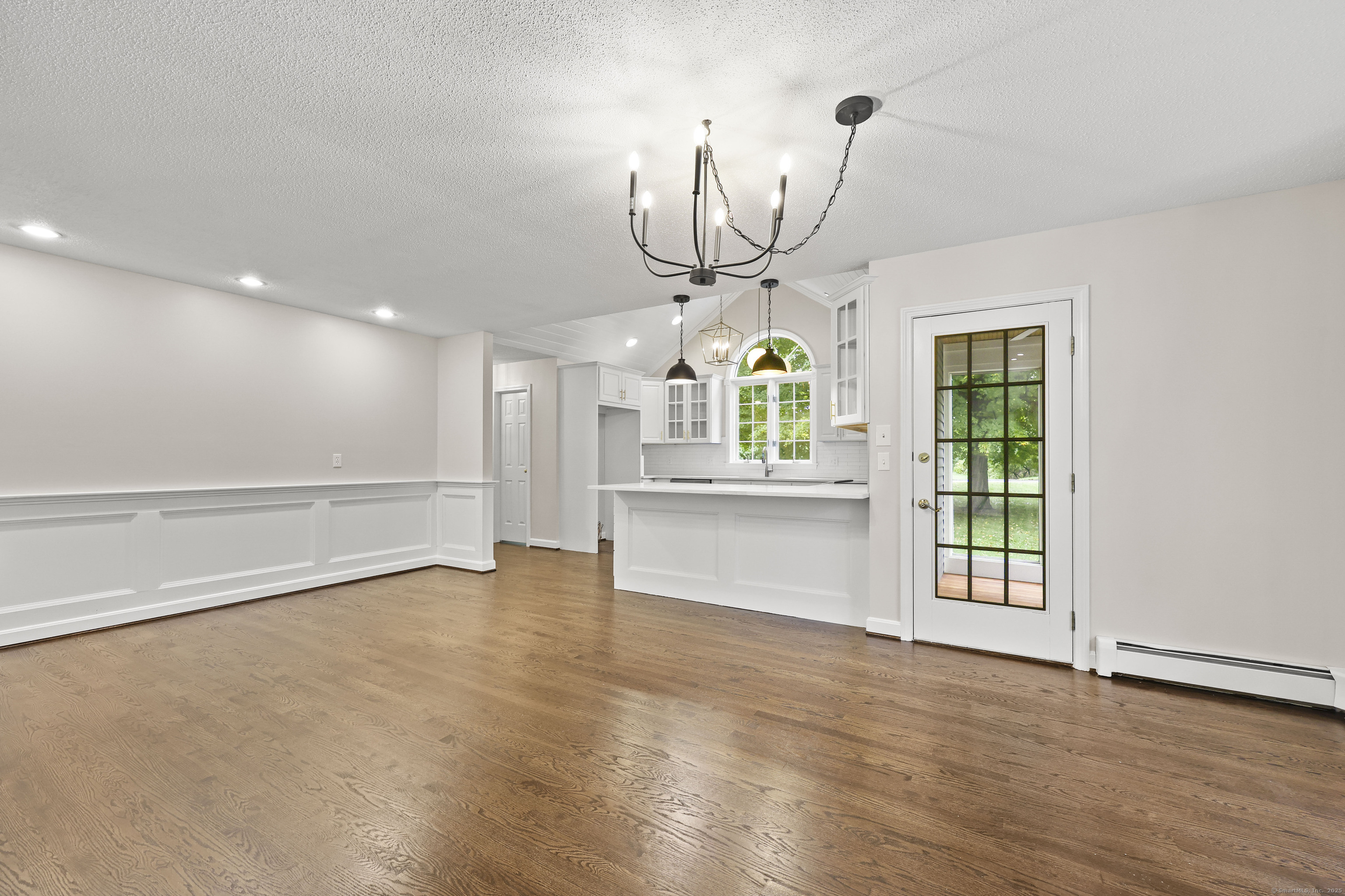 643 Burnham West Street Manchester CT 06042