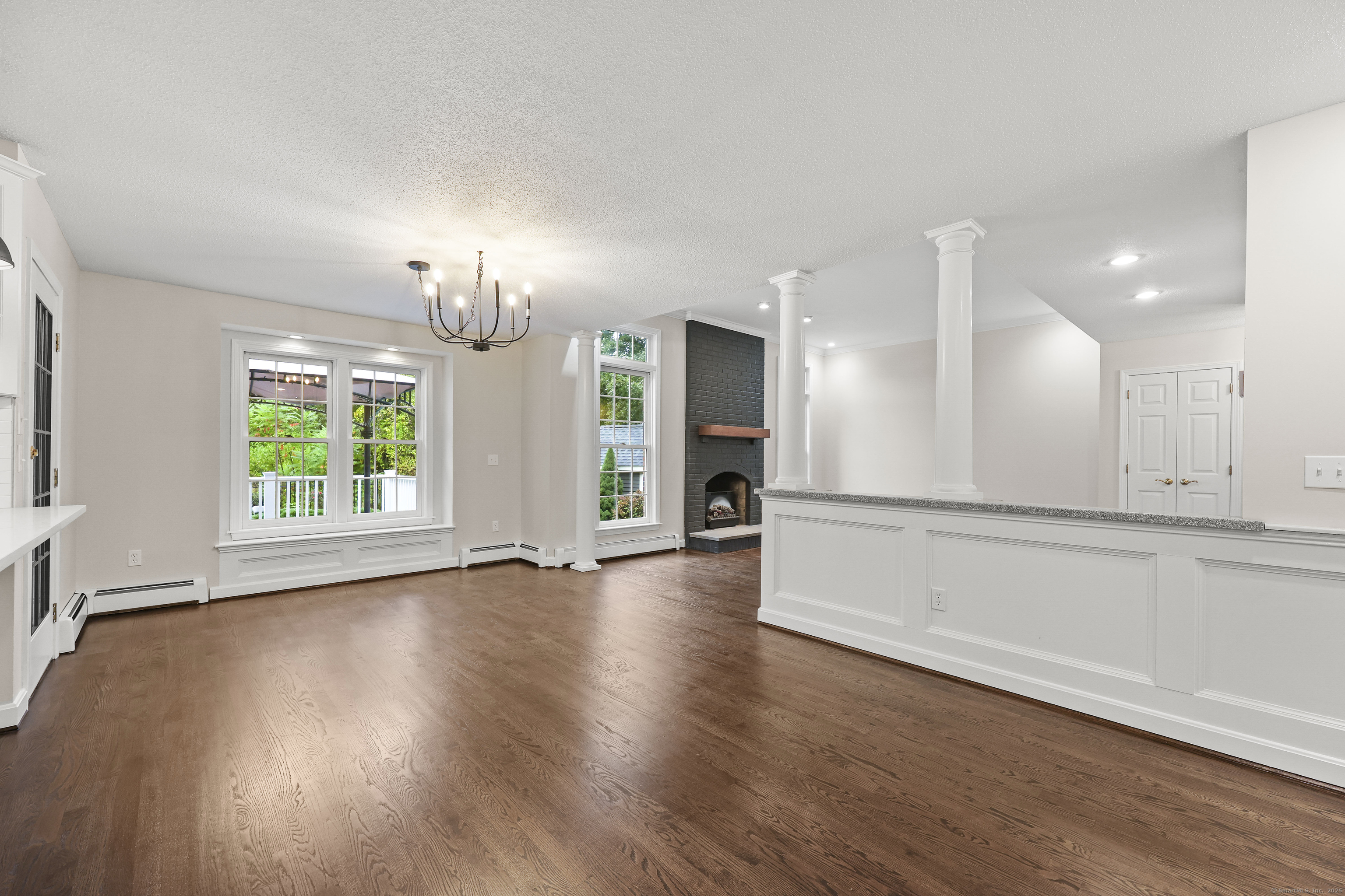 643 Burnham West Street Manchester CT 06042