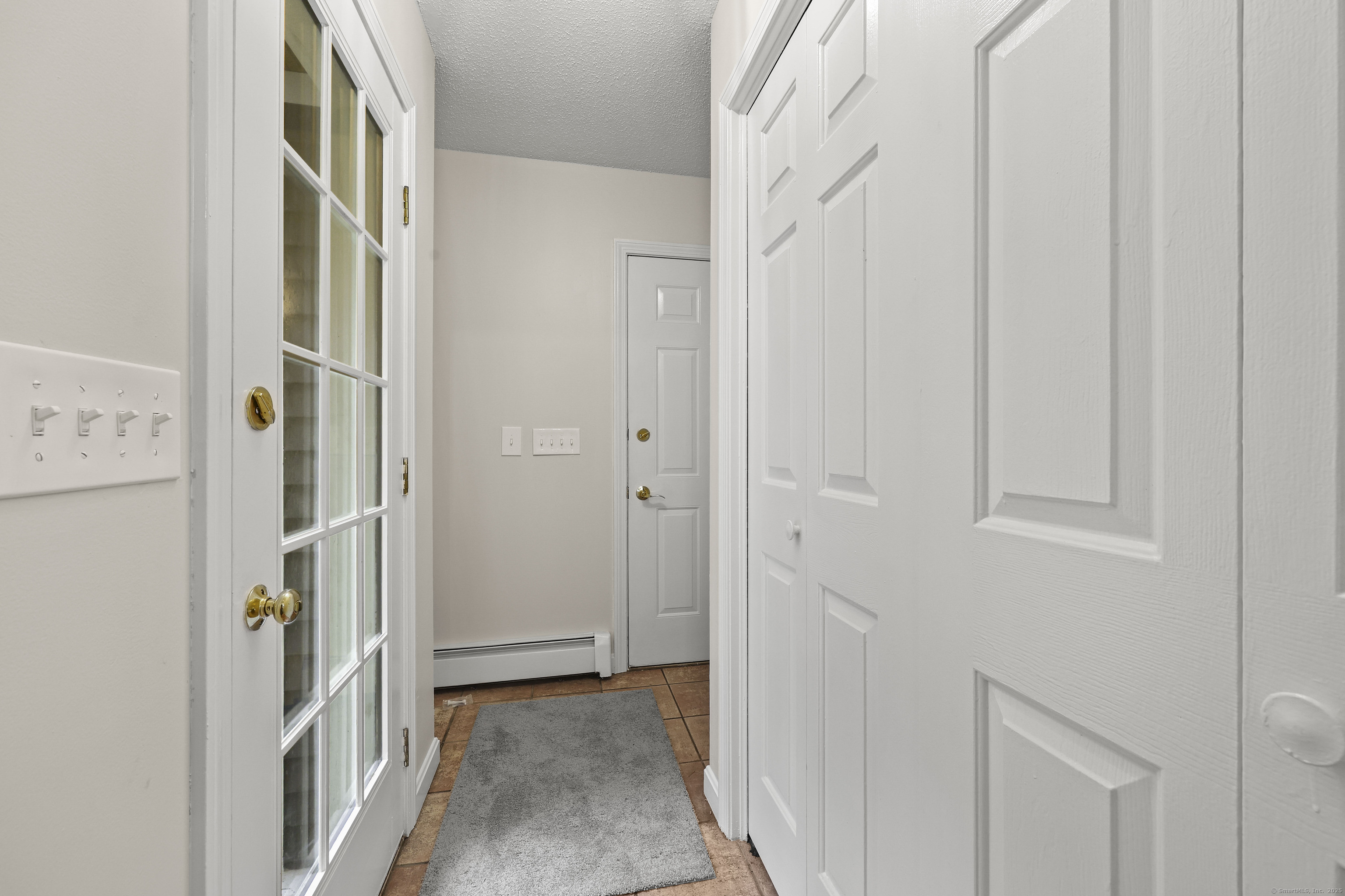 643 Burnham West Street Manchester CT 06042