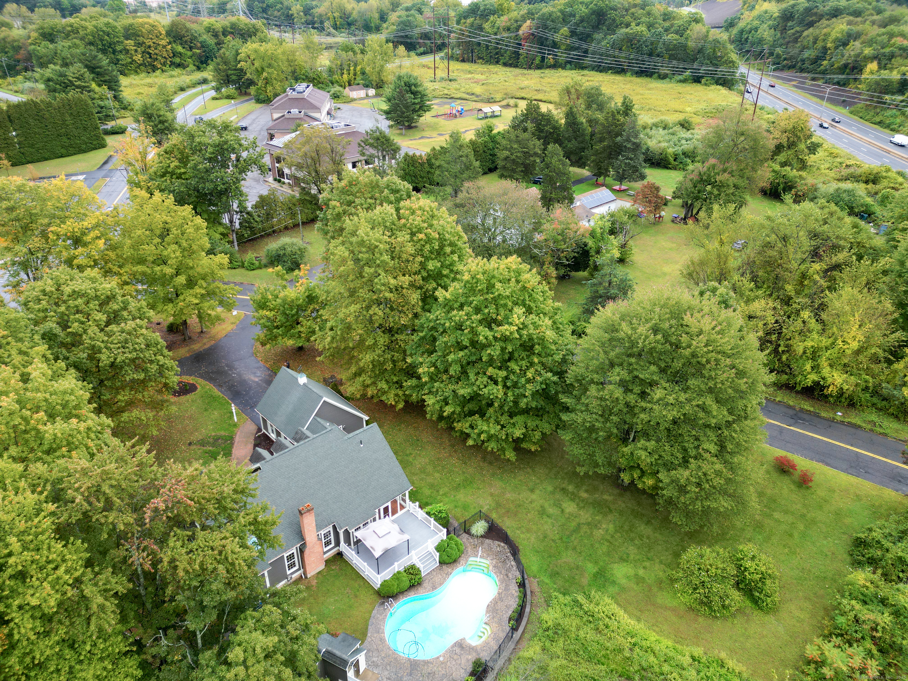 643 Burnham West Street Manchester CT 06042