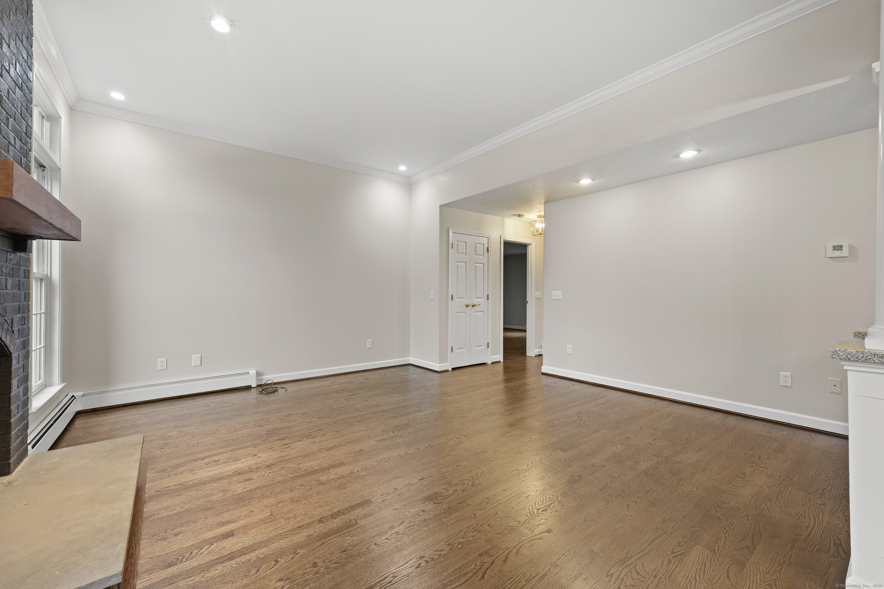 643 Burnham West Street Manchester CT 06042