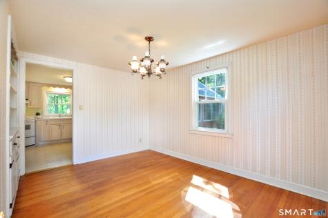 5 Robin Road Simsbury CT 06070