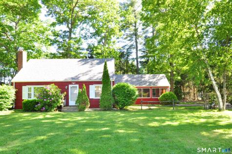 5 Robin Road Simsbury CT 06070