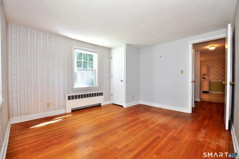 5 Robin Road Simsbury CT 06070