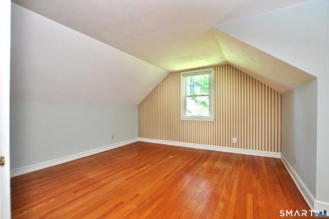 5 Robin Road Simsbury CT 06070