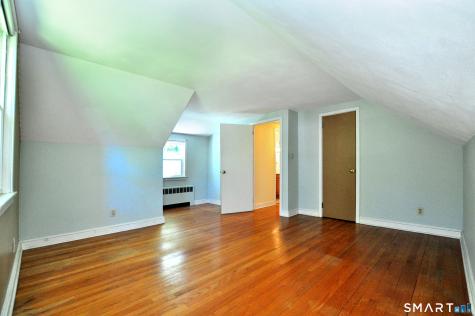 5 Robin Road Simsbury CT 06070