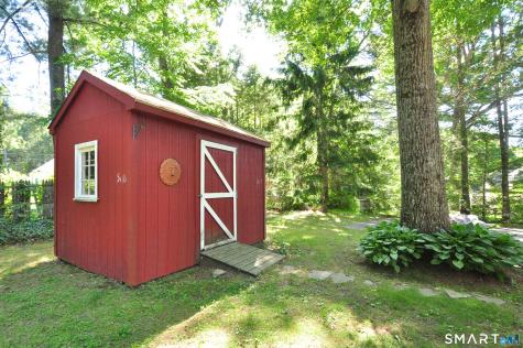 5 Robin Road Simsbury CT 06070