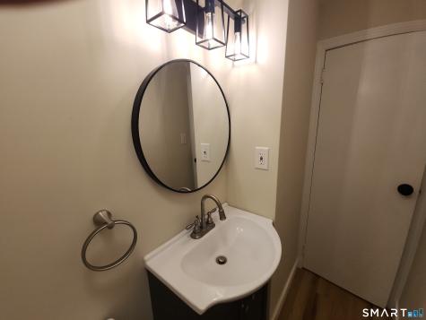 20 Hicksville Road Cromwell CT 06416