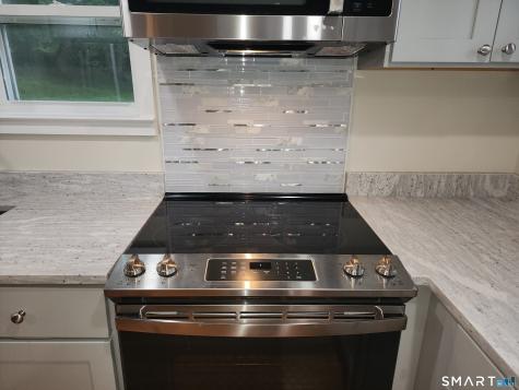 20 Hicksville Road Cromwell CT 06416