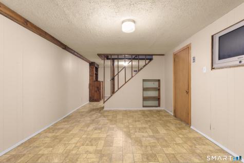 4 Bowen Road North Haven CT 06473