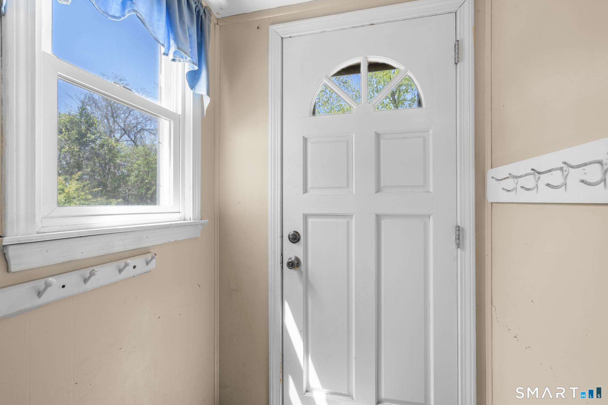 4 Bowen Road North Haven CT 06473