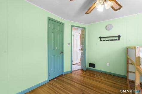 4 Bowen Road North Haven CT 06473