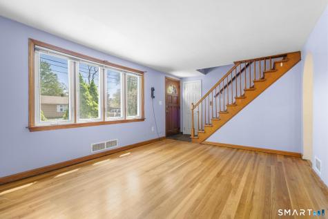 4 Bowen Road North Haven CT 06473