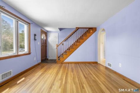 4 Bowen Road North Haven CT 06473