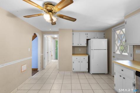4 Bowen Road North Haven CT 06473