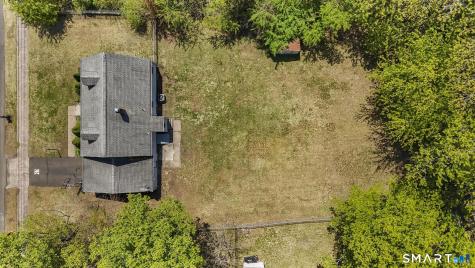 4 Bowen Road North Haven CT 06473