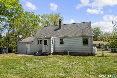 4 Bowen Road North Haven CT 06473