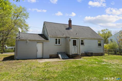 4 Bowen Road North Haven CT 06473
