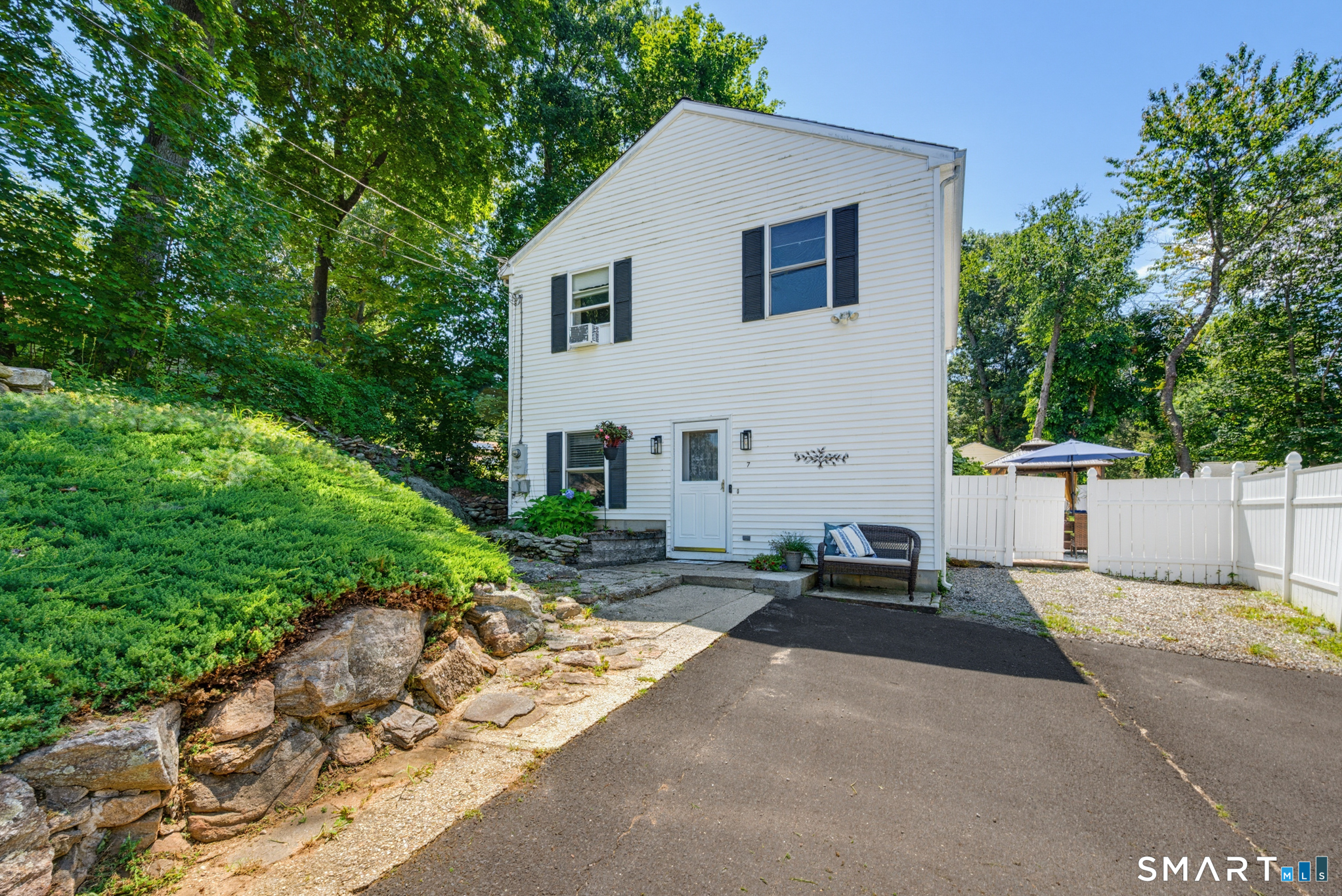7 Sequonia Trail East Hampton CT 06424