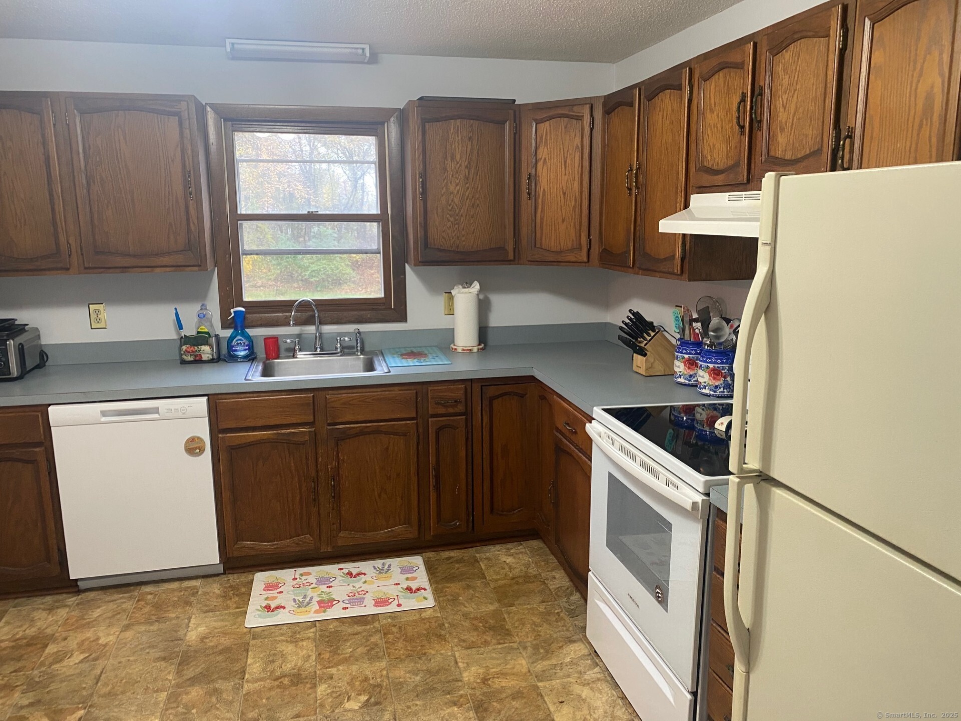 27 Westview Terrace Farmington CT 06085