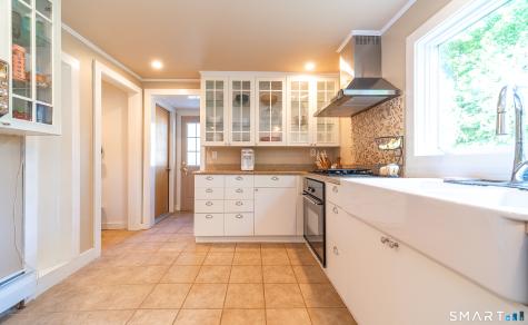 137 Mohawk Drive West Hartford CT 06117