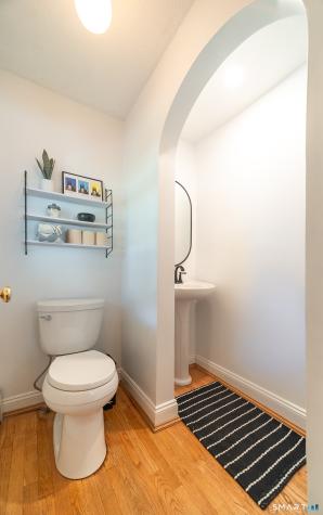 137 Mohawk Drive West Hartford CT 06117