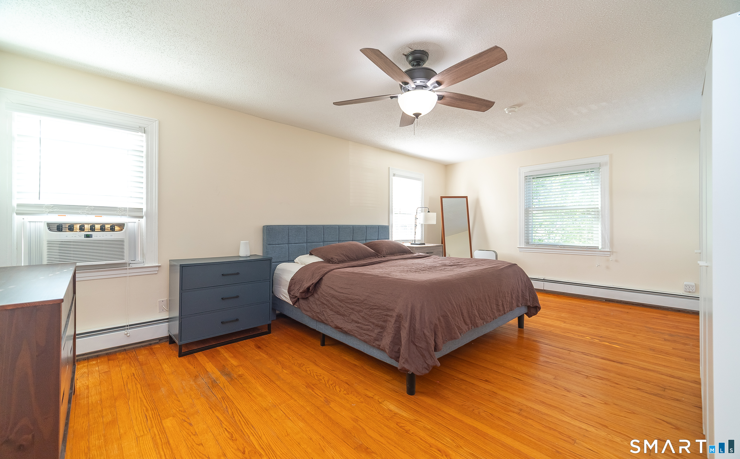 137 Mohawk Drive West Hartford CT 06117