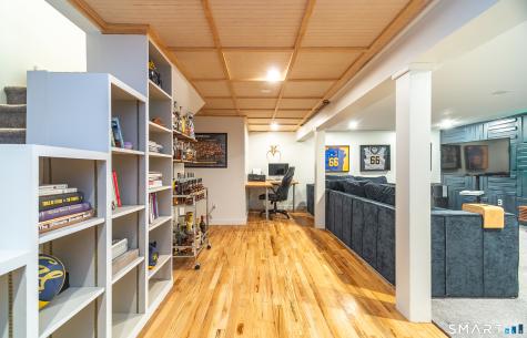 137 Mohawk Drive West Hartford CT 06117