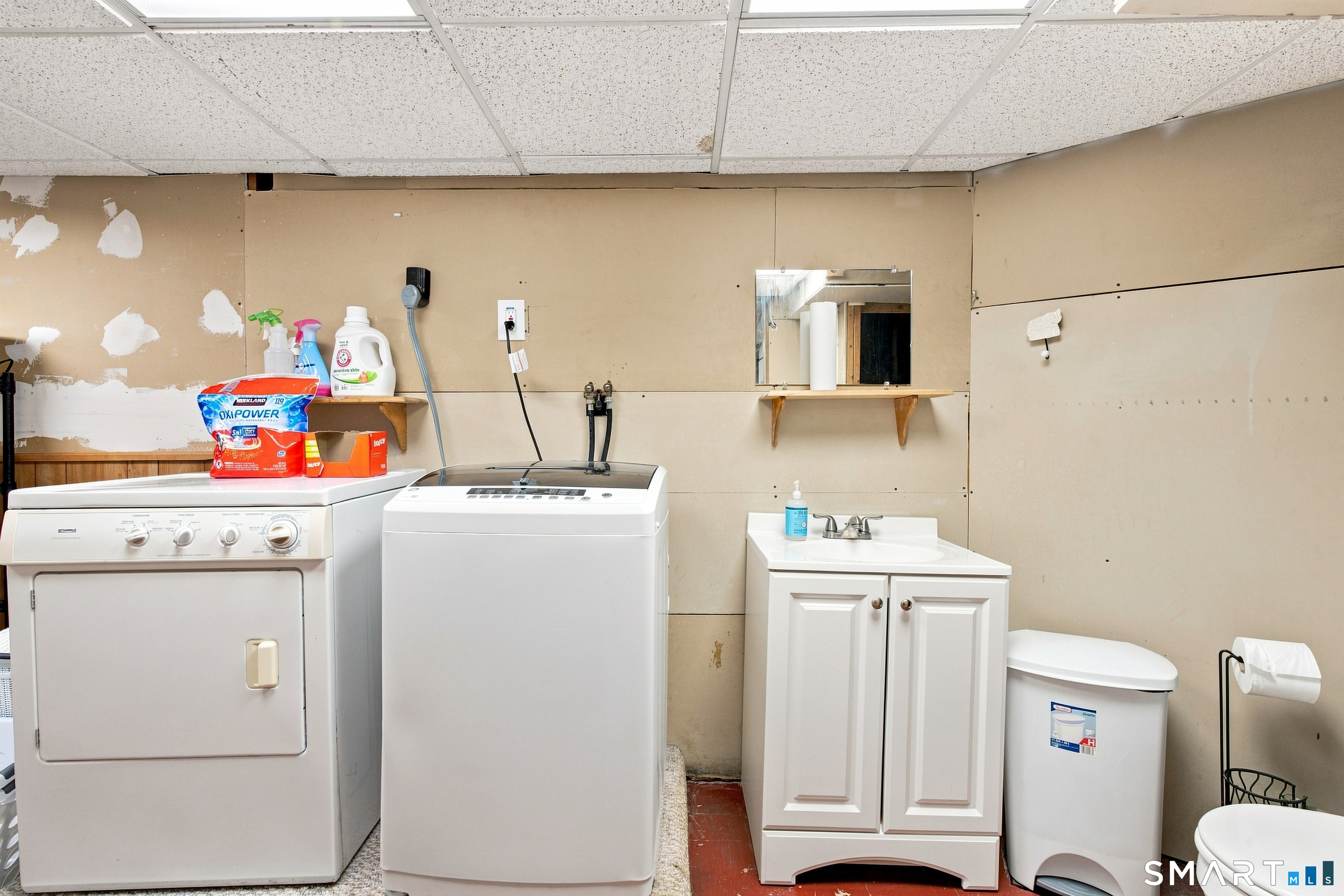 47 Buckland Road Wethersfield CT 06109