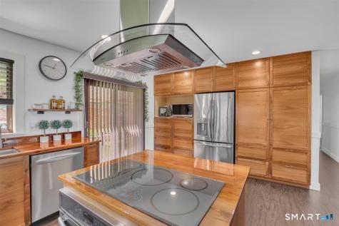 202 Coles Road Cromwell CT 06416