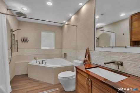 202 Coles Road Cromwell CT 06416