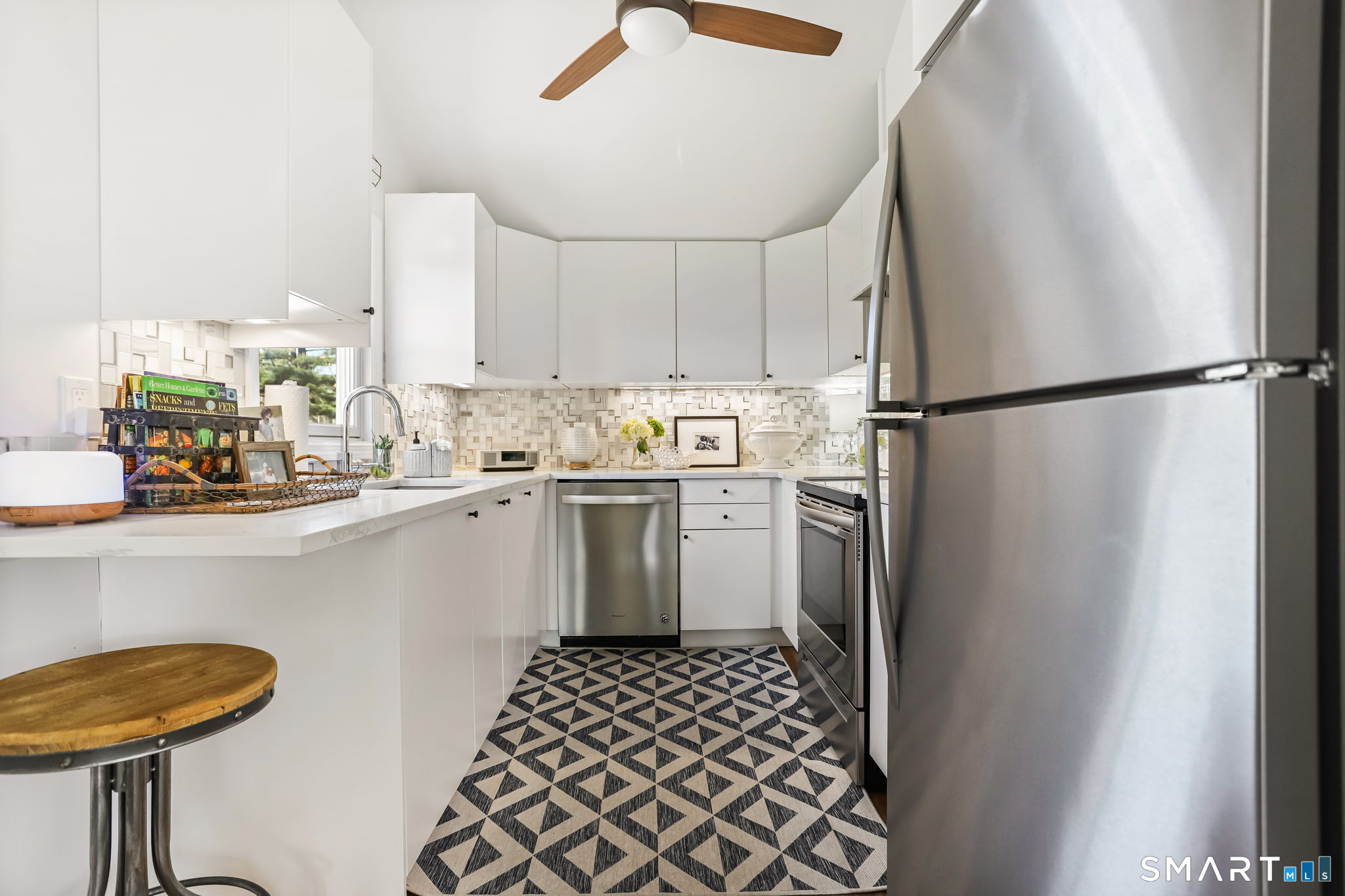 53 Maple Street Darien CT 06820