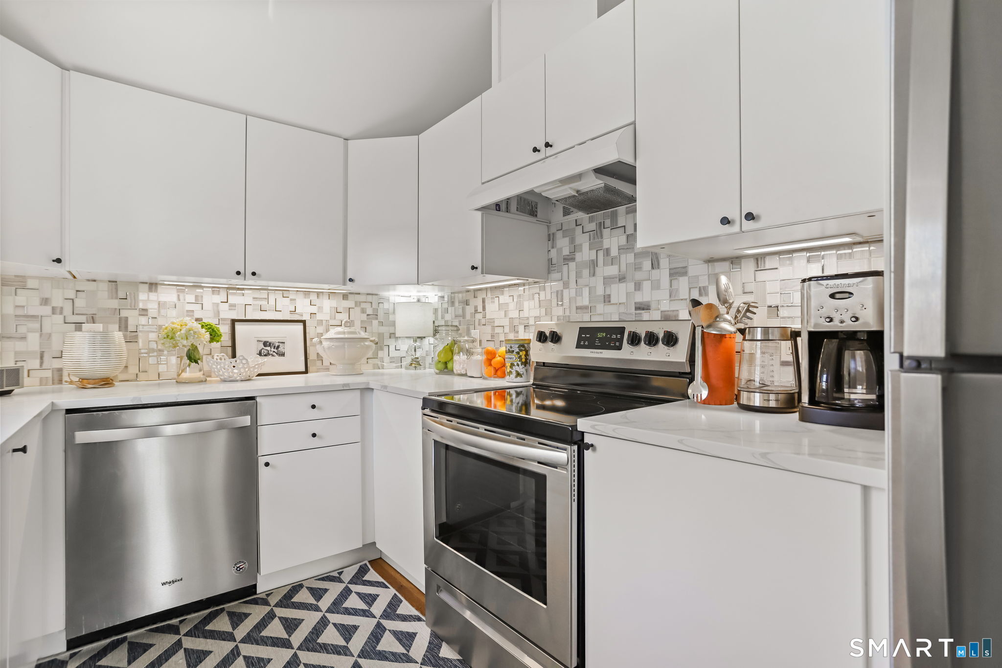 53 Maple Street Darien CT 06820