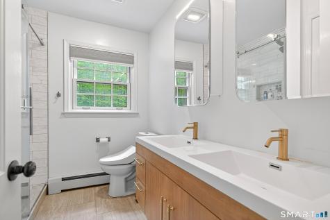 189 Fishing Trail Stamford CT 06903
