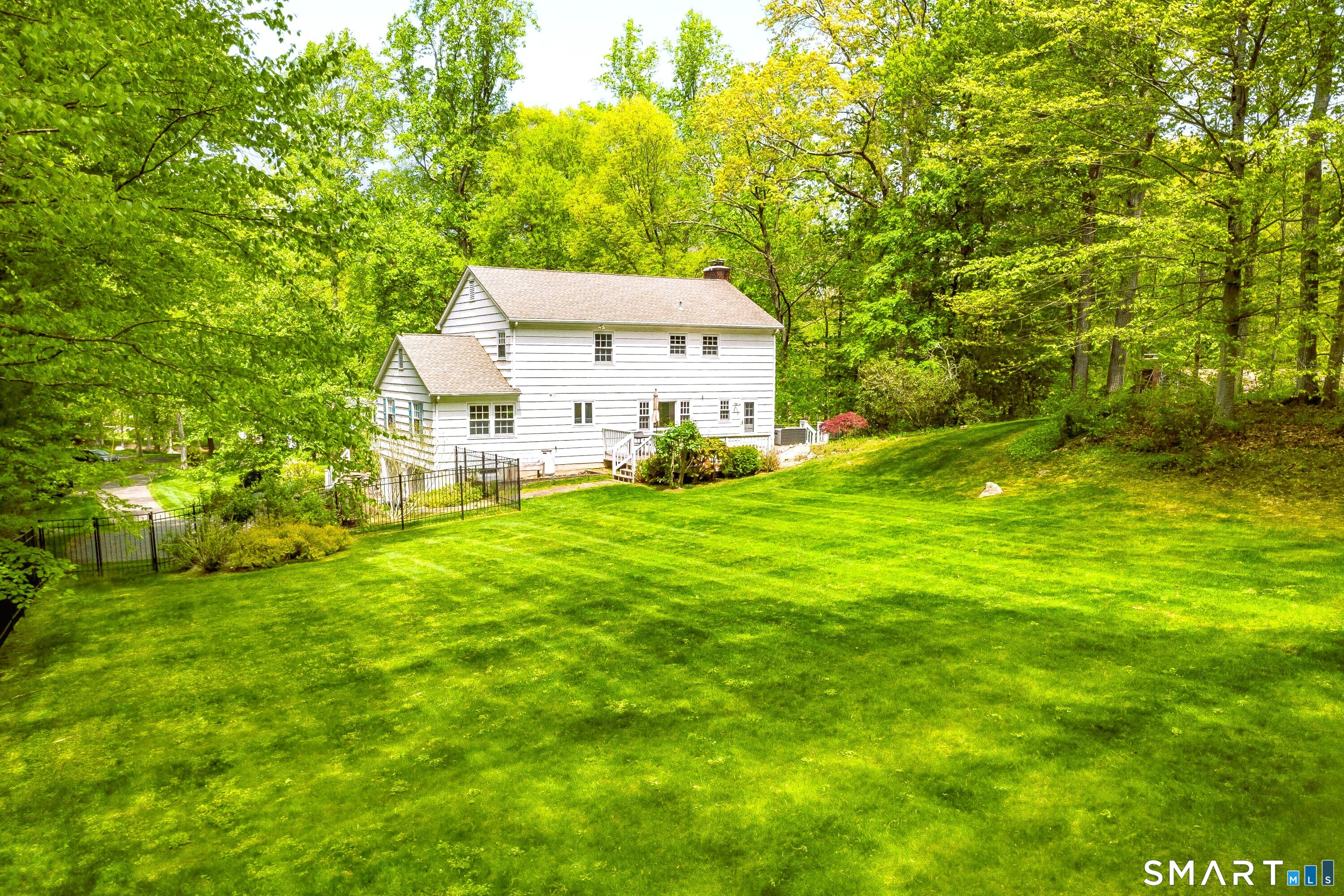 189 Fishing Trail Stamford CT 06903
