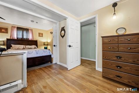 181 Parkview Street Meriden CT 06451