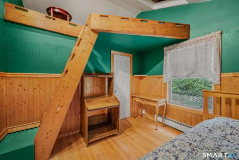 47 Goshen Road Waterford CT 06385