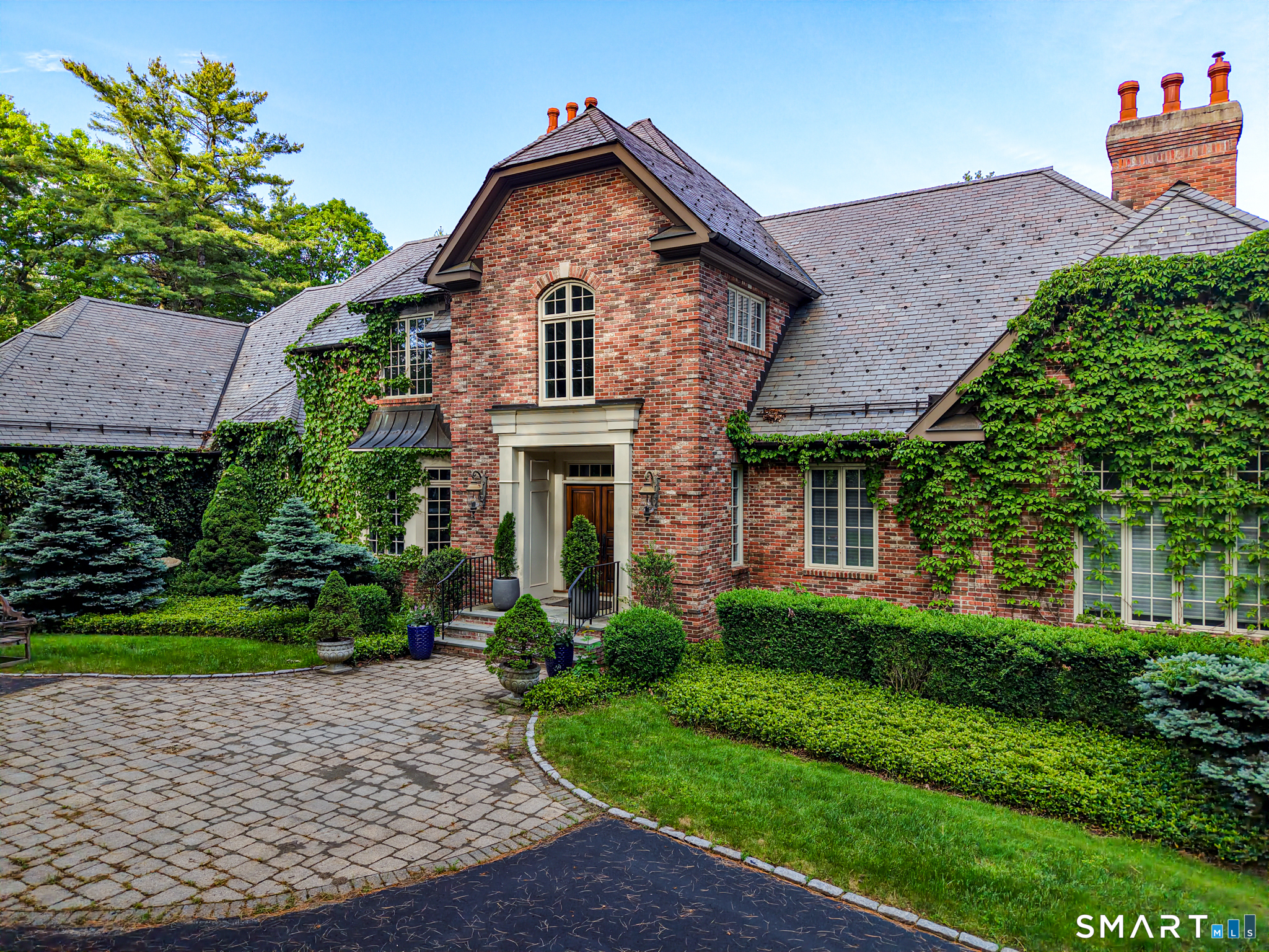 14 Robkins Road Avon CT 06001